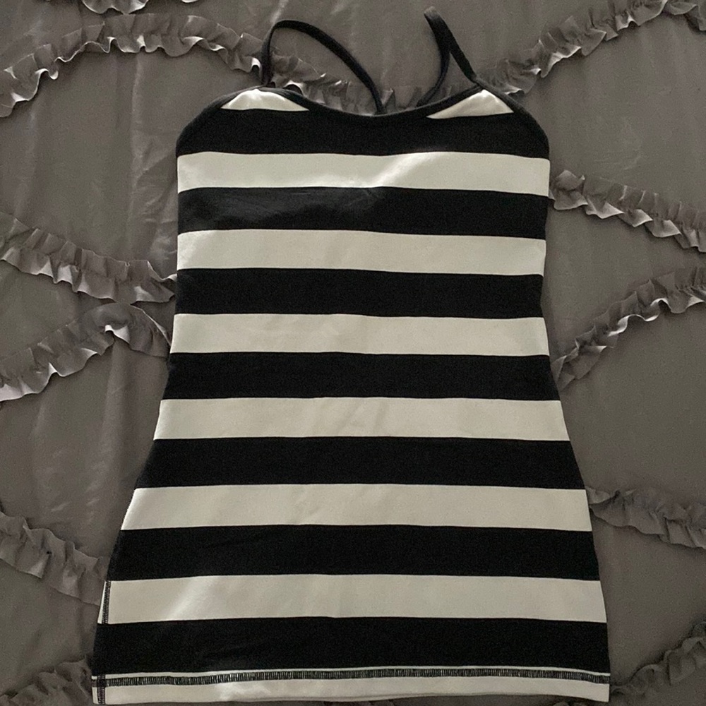 Lululemon Power Y tank